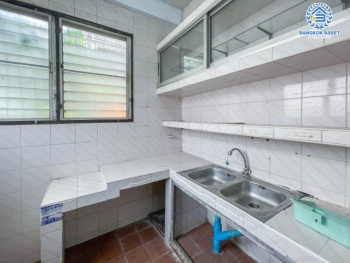 *****ทาวน์เฮ้าส์มือสองย่านนนทบุรี ม.ซอยเรวดี57 ติวานนท์ หลังมุม! เนื้อที่ 16 ตร.ว. ฟังก์ชัน 2 ห้องนอน 2 ห้องน้ำ 1 ที่จอดรถ บนทำเลเชื่อมต่อทุกการเดินทาง เพียงไม่ถึง 7 นาที ก็ถึงรถไฟฟ้าสายสีม่วง "สถานีบางกระสอ" และจุดขึ้นทางด่วน "ศรีรัช" จองเลย!